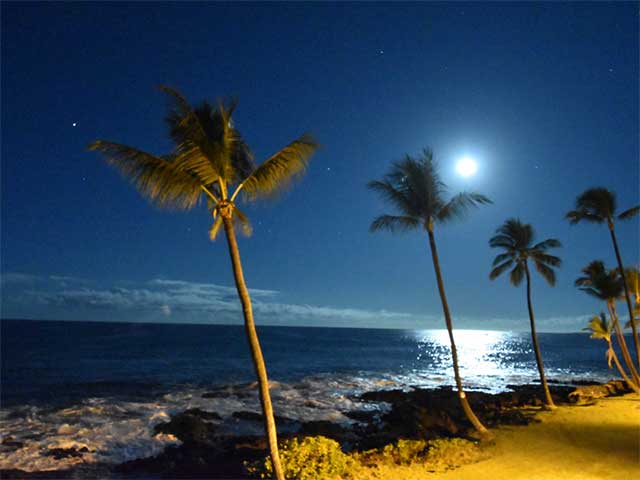 Moon from the Lanai